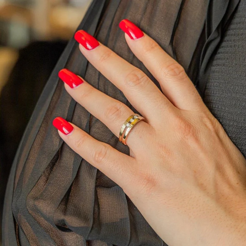 Bague Bandeau en or blanc et diamants - Image 2