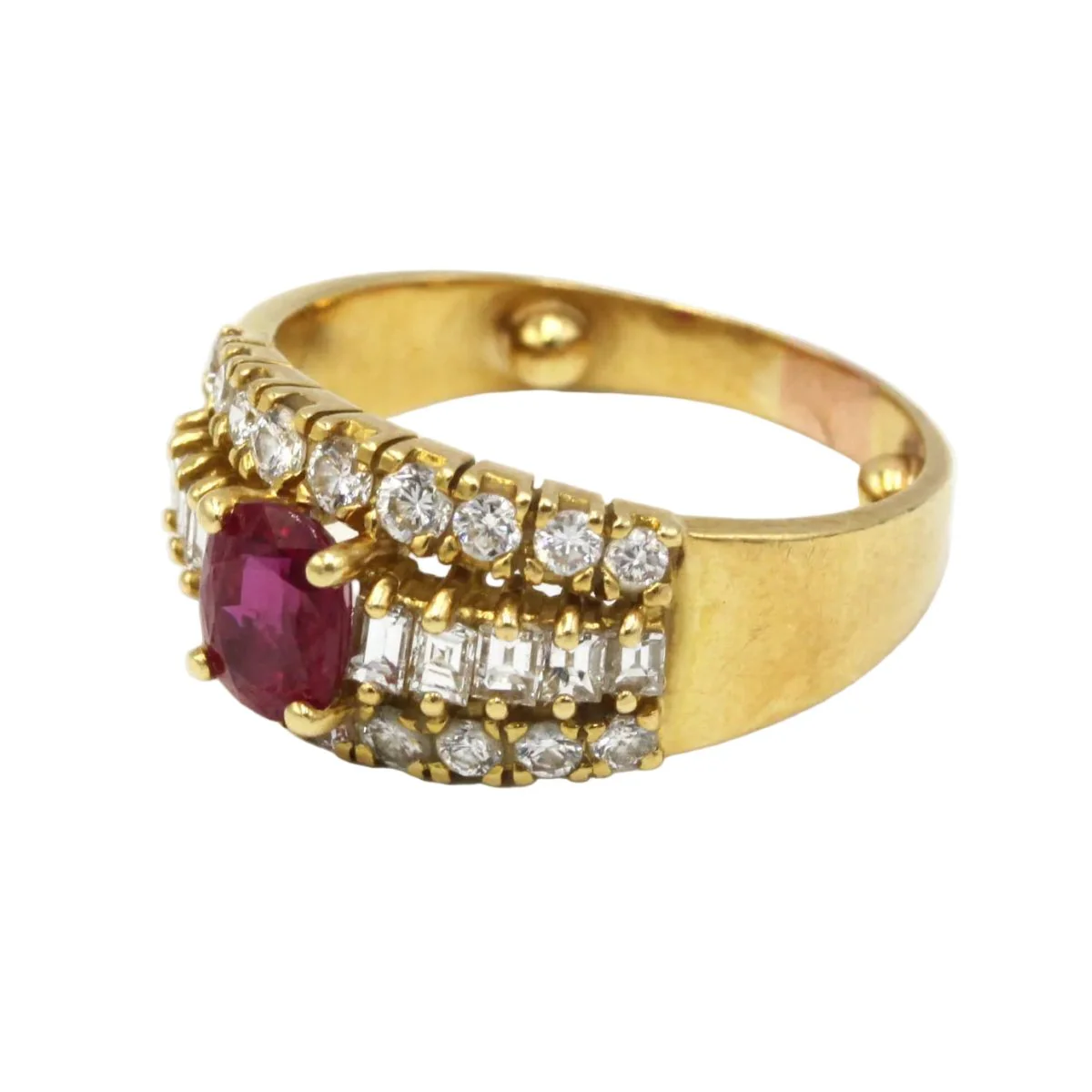 Bague Bandeau en or jaune, rubis et diamants - Image 2