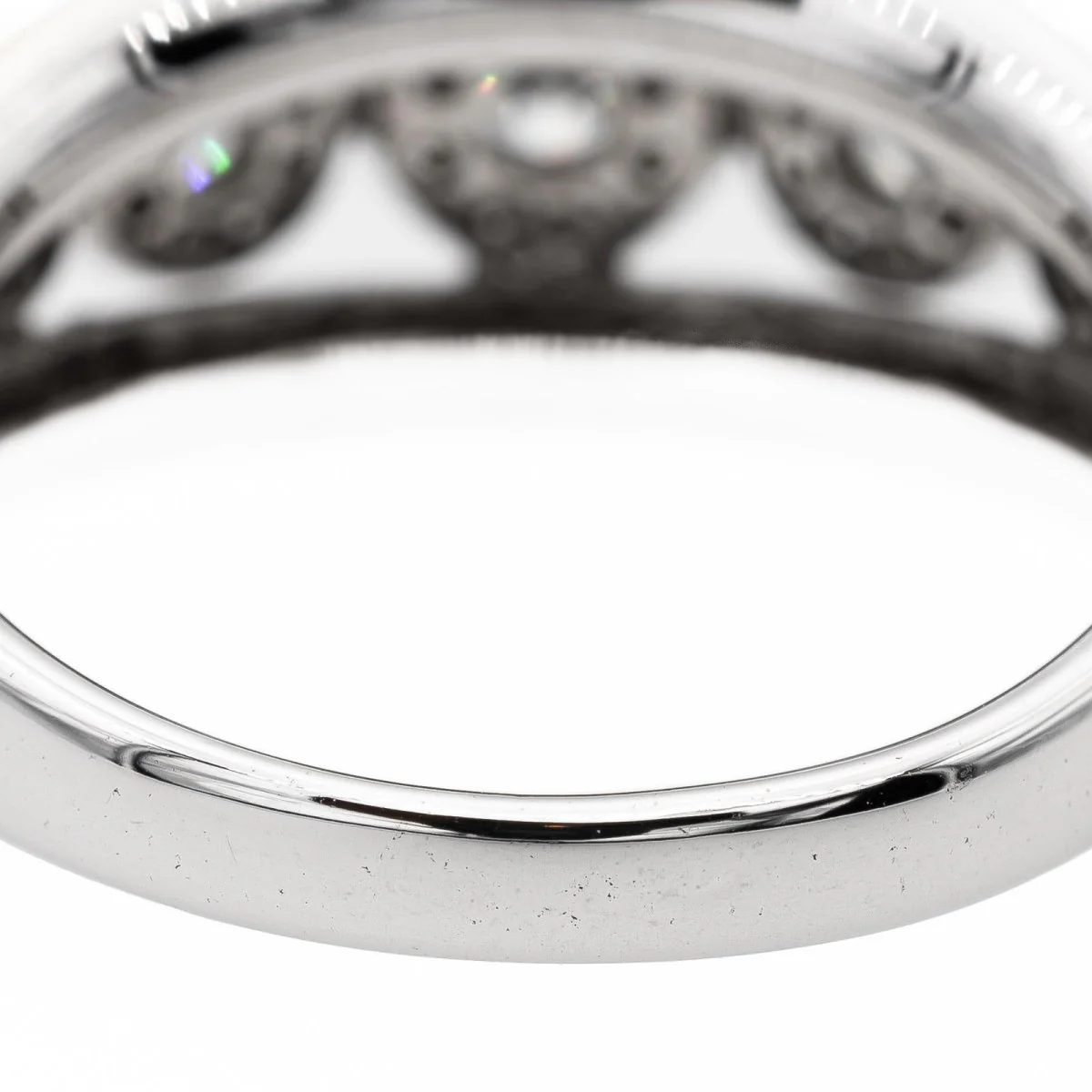 Bague Bandeau en or blanc et diamants - Image 6