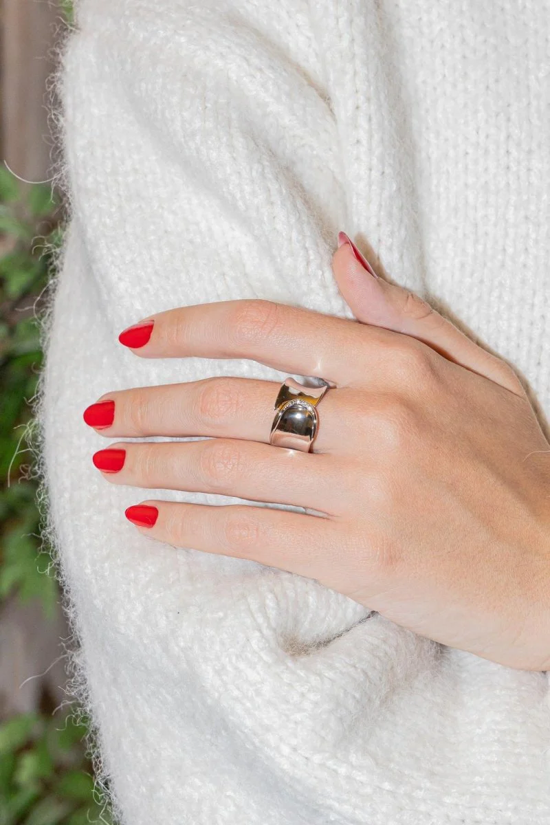 Bague Bandeau en or blanc et diamants - Image 2
