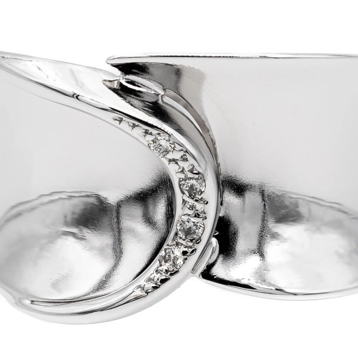 Bague Bandeau en or blanc et diamants - Image 6