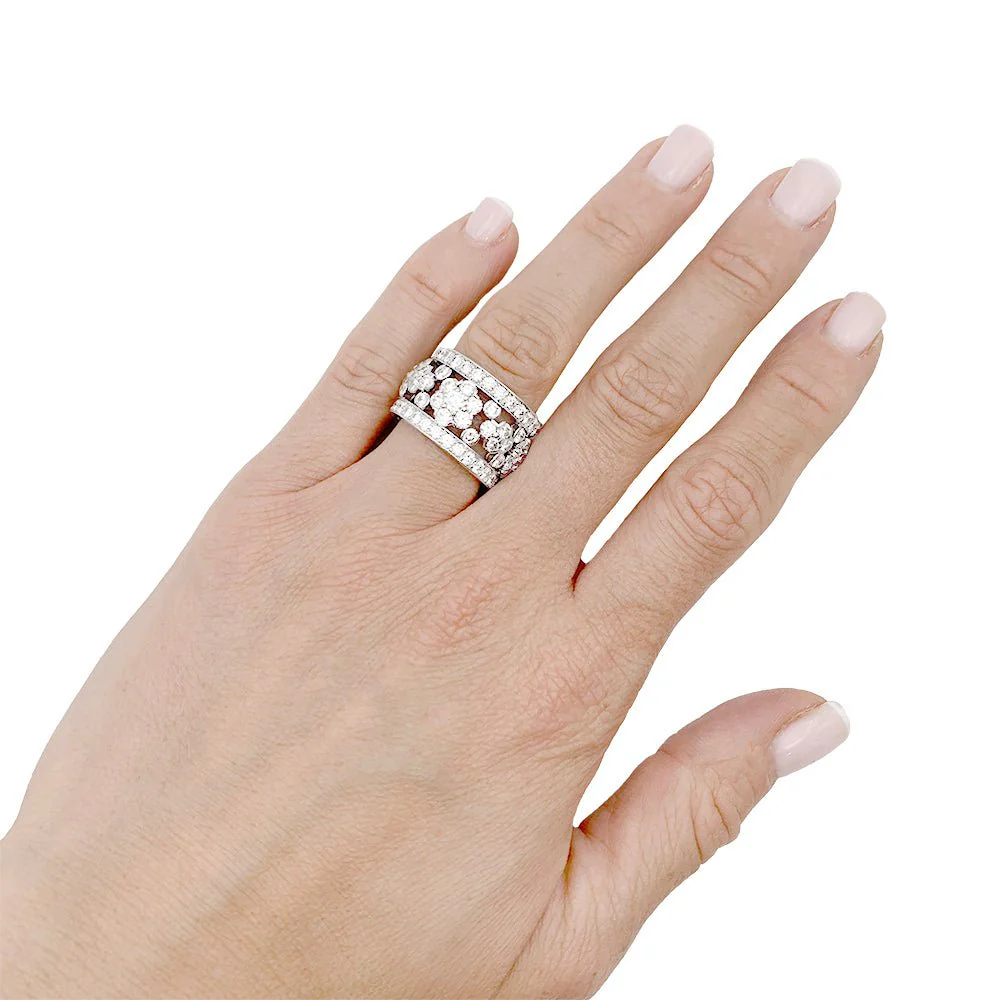 Bague bandeau platine et diamants. - Image 6