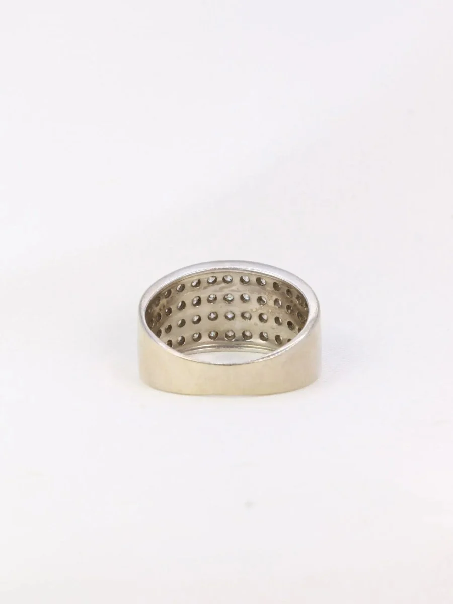 Bague bandeau vintage en or blanc et diamants - Image 5