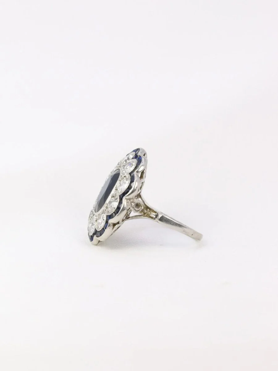 Bague Belle Epoque en platine, saphir et diamants - Image 4