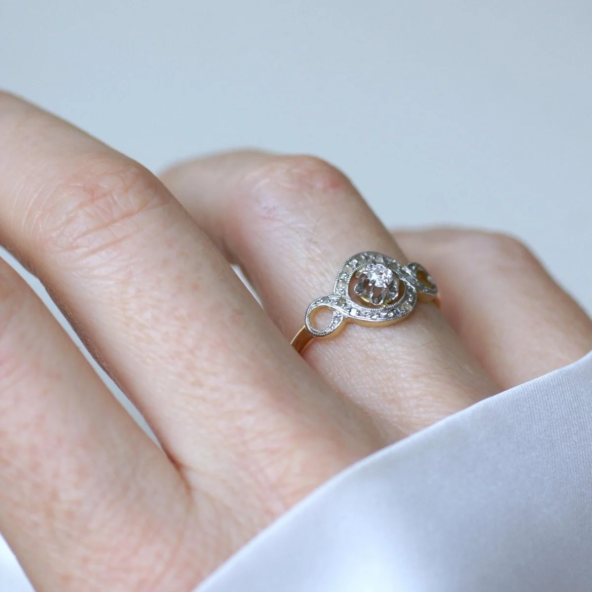 Bague Belle Epoque Infini Diamants sur Or et Platine - Image 4