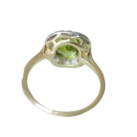 Bague Entourage en or jaune, platine, péridot et diamants - Image 4