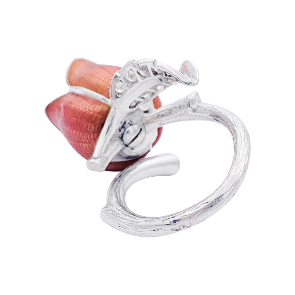 Bague BOUCHERON "Eglantine" en or blanc, platine, émail et diamants - Image 3