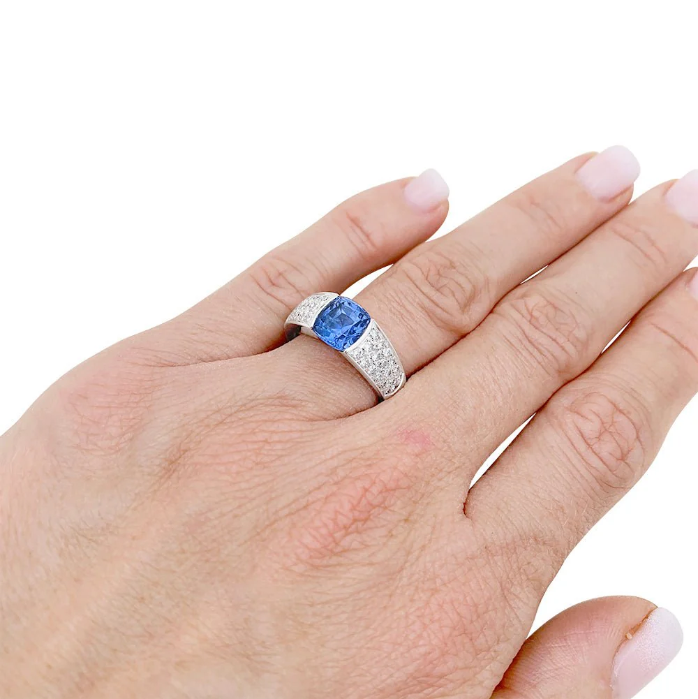 Bague BOUCHERON en or blanc, saphir et diamants - Image 2
