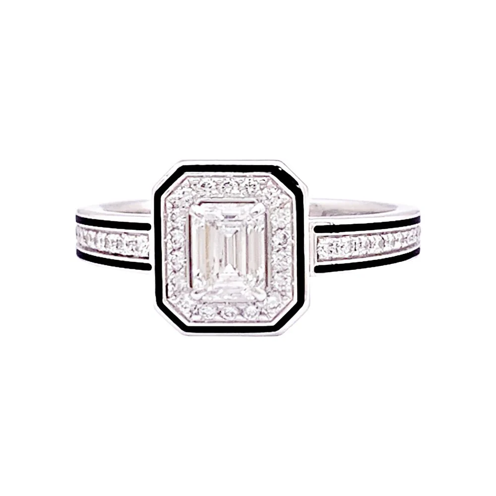 Bague BOUCHERON "Vendôme Liseré" en or blanc, laque noire et diamants