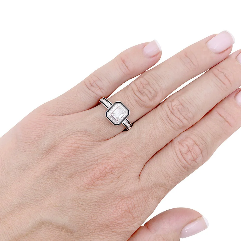 Bague BOUCHERON "Vendôme Liseré" en or blanc, laque noire et diamants - Image 2