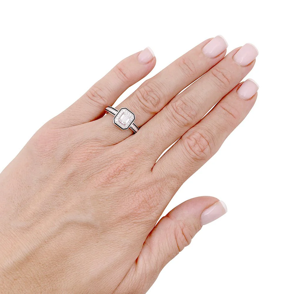 Bague BOUCHERON "Vendôme Liseré" en or blanc, laque noire et diamants - Image 6