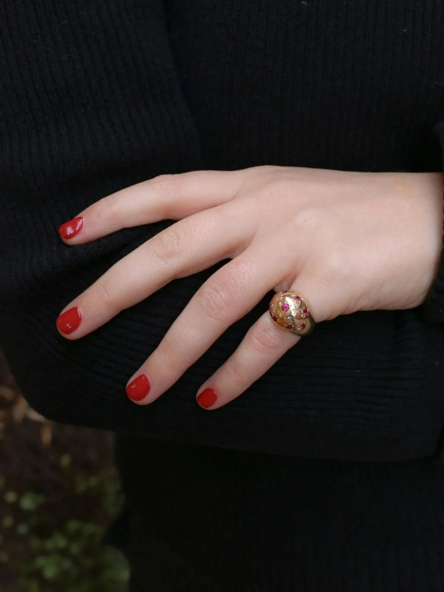 Bague boule vintage en or jaune, rubis et diamants - Image 8