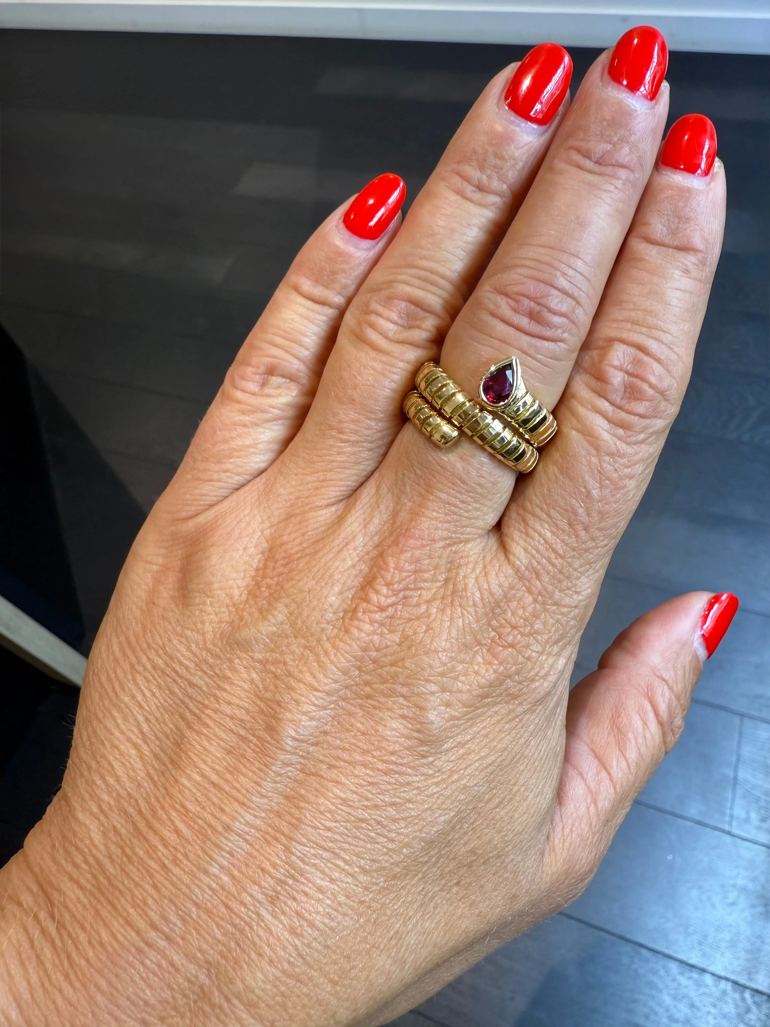 Bulgari - Bague Serpenti Or jaune et Tourmaline - Image 8