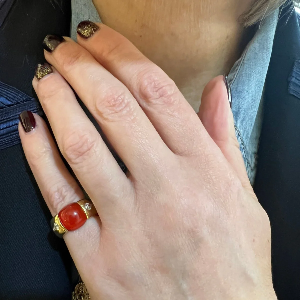 Bague Cocktail en or jaune, opale et diamants - Image 2