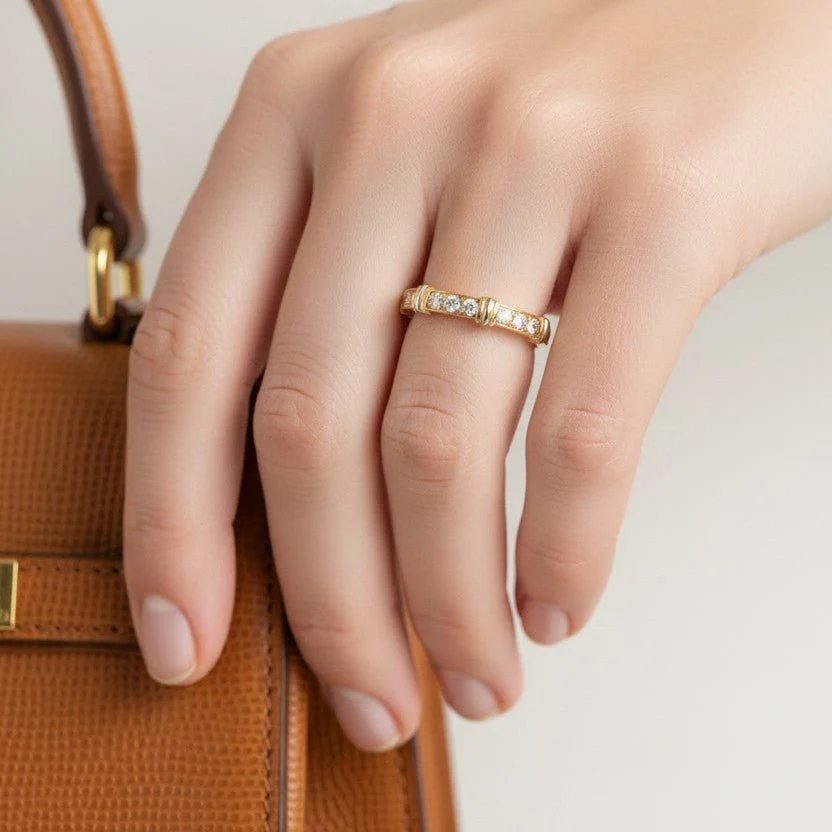 Bague CARTIER "Contessa" en or jaune et diamants - Image 2