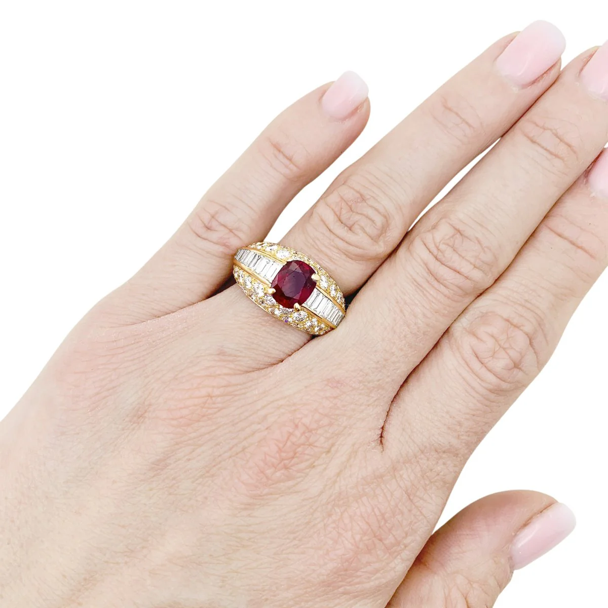 Bague Cartier "Gina" or jaune, diamants, rubis. - Image 2