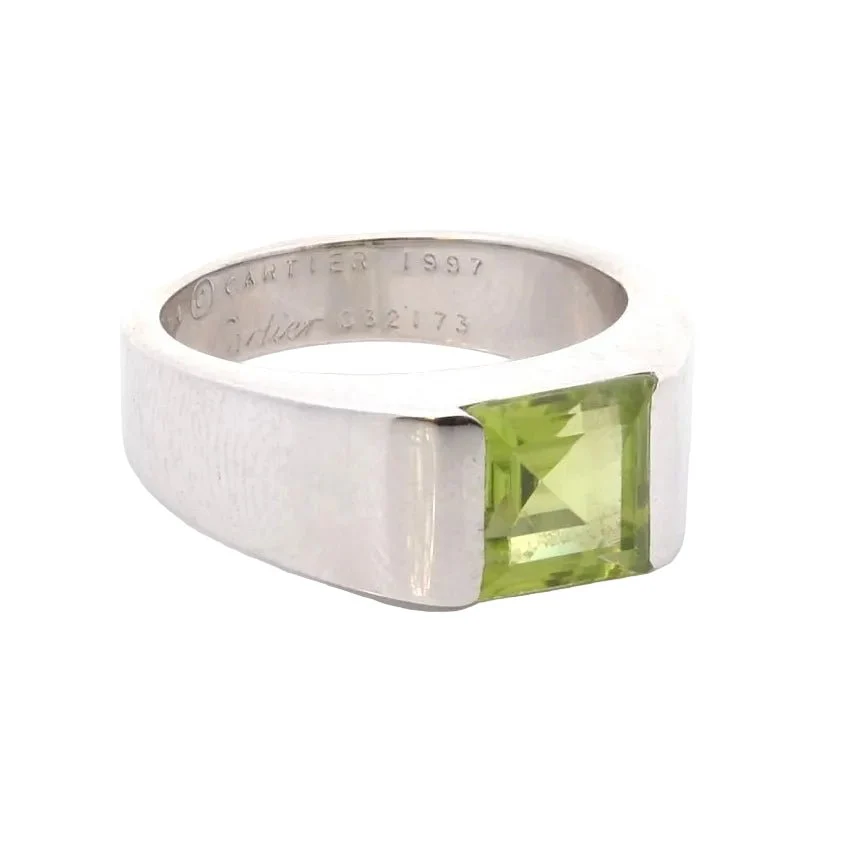 Bague CARTIER "Tank" en or blanc et péridot - Image 4