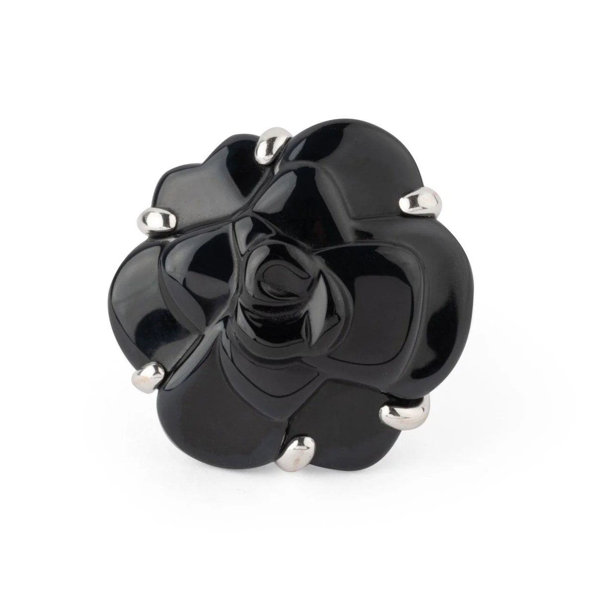 Bague CHANEL "Camélia" en or blanc et onyx