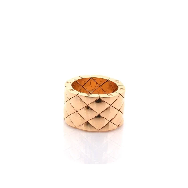 Bague CHANEL" Coco Crush" matelassée en or jaune