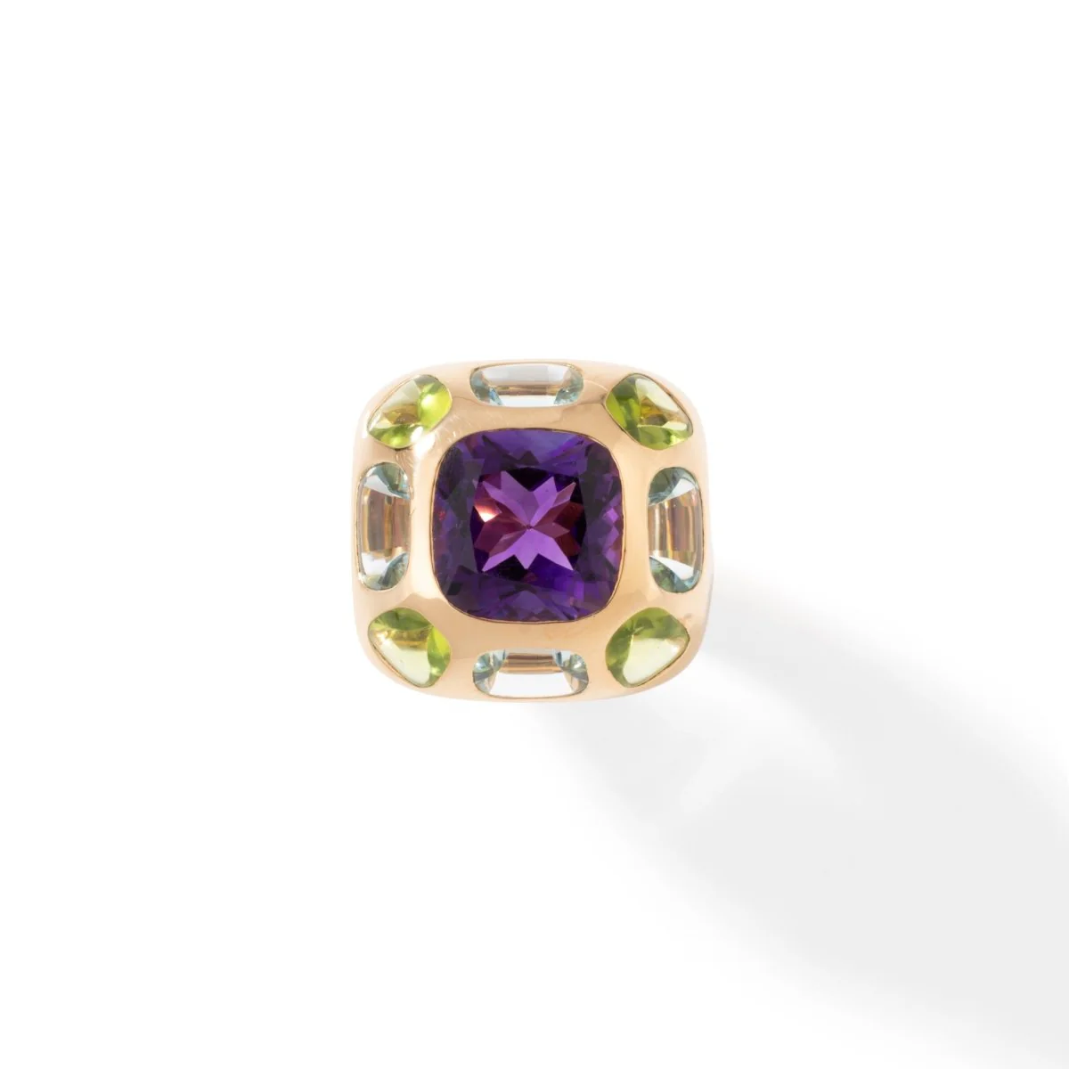 Bague CHANEL "Coco" en or jaune, améthyste, aigues-marines et péridots