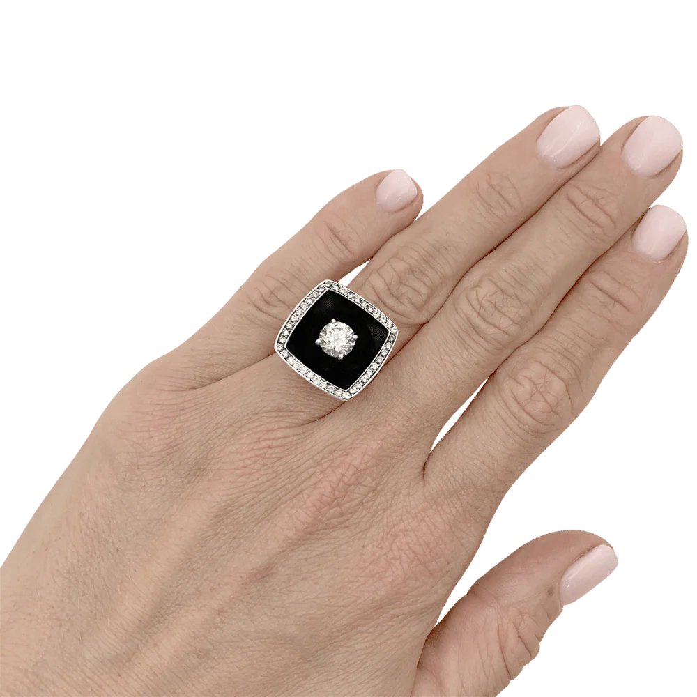 Bague Entourage CHANEL "Nuit noire" en or blanc, émail et diamants - Image 2