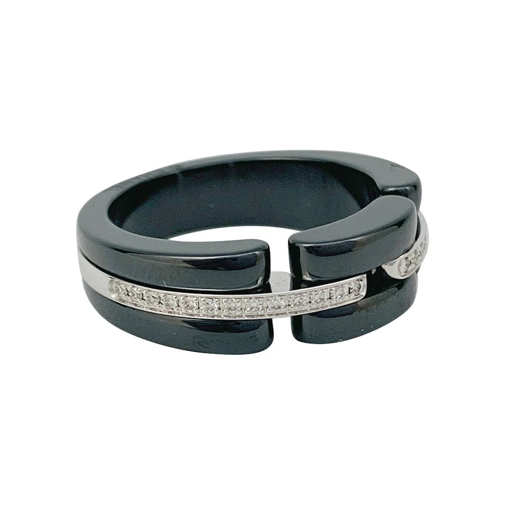 Bague CHANEL "Ultra" en céramique, or blanc et diamants. - Image 3