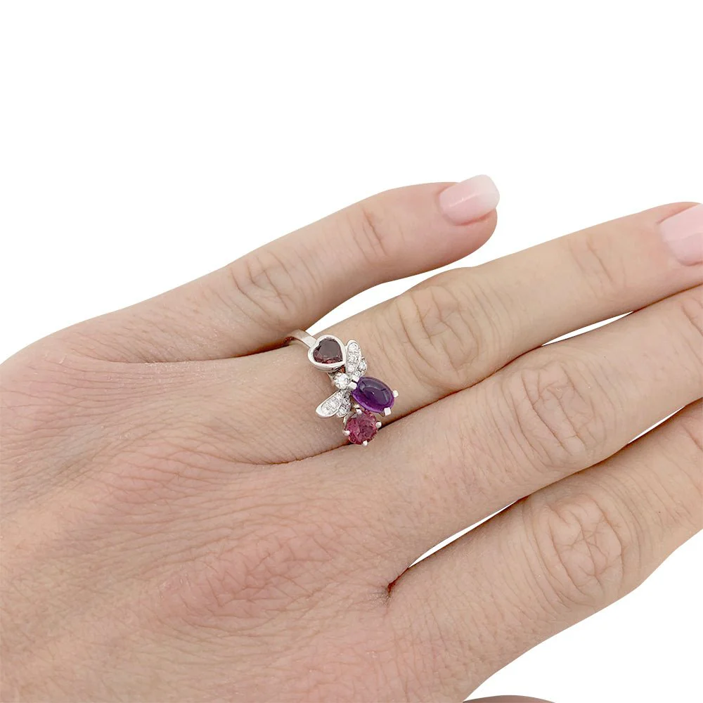 Bague Chaumet, "Attrape-moi...si tu m'aimes", or blanc, améthyste, grenat, diamants - Image 4