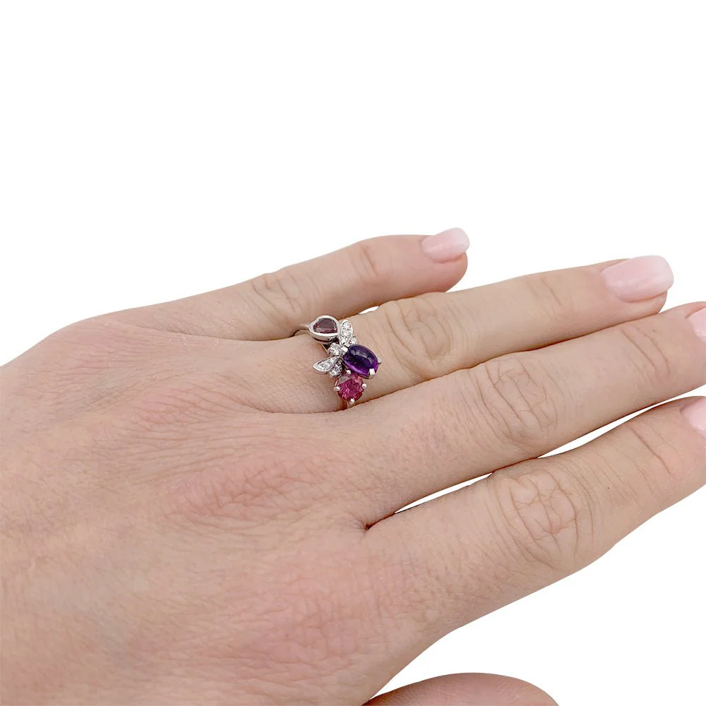 Bague Chaumet, "Attrape-moi...si tu m'aimes", or blanc, améthyste, grenat, diamants - Image 5