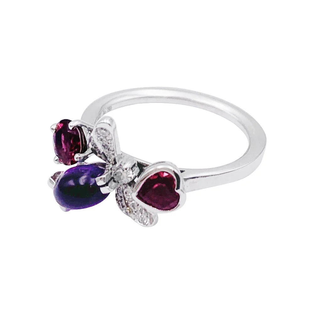 Bague Chaumet, "Attrape-moi...si tu m'aimes", or blanc, améthyste, grenat, diamants - Image 6