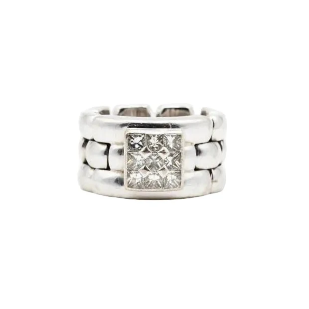 Bague CHAUMET en or blanc et diamants