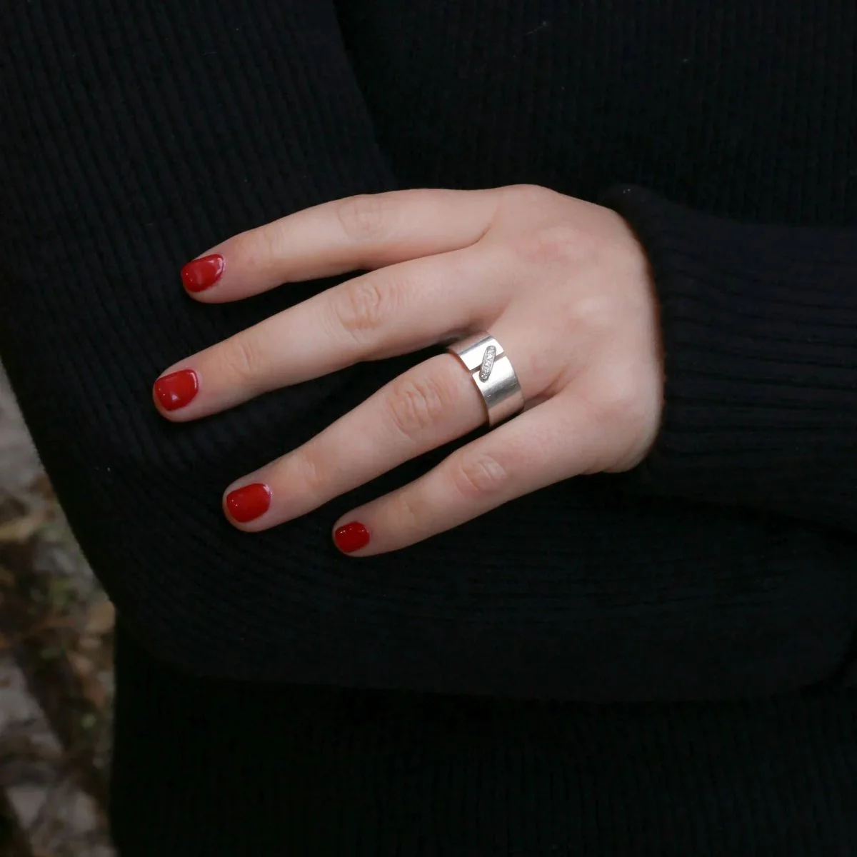 Bague Bandeau CHAUMET "Lien" en or blanc et diamants - Image 8