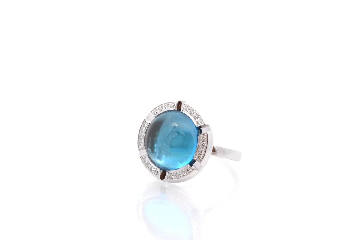 Bague CHAUMET "Class One Croisière" en or blanc, topaze et diamants - Image 2