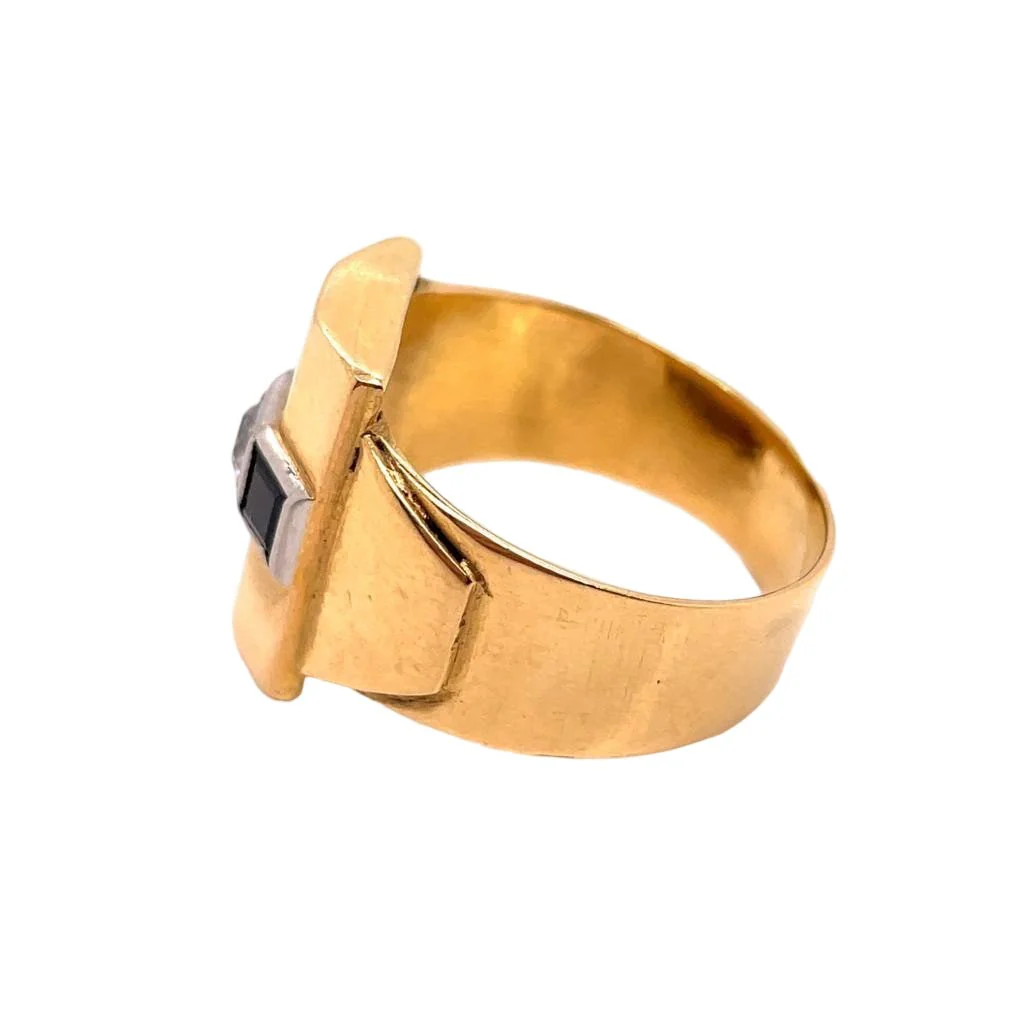 Bague Chevalière en or jaune, saphirs et diamant - Image 2