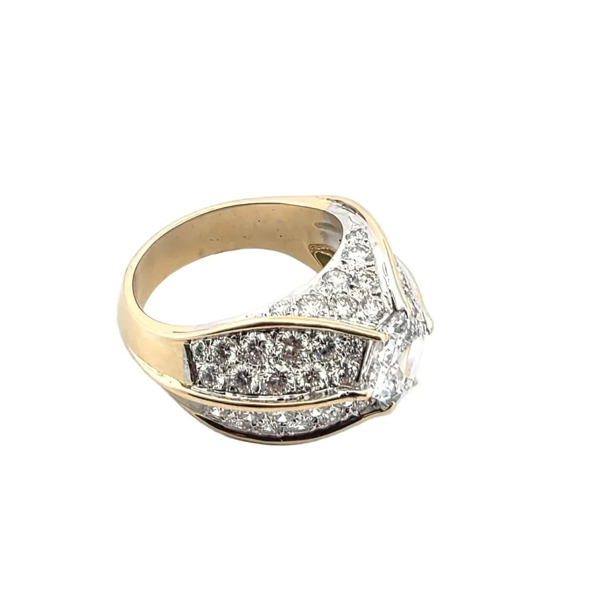 Bague Chevalière en or jaune et diamants - Image 6