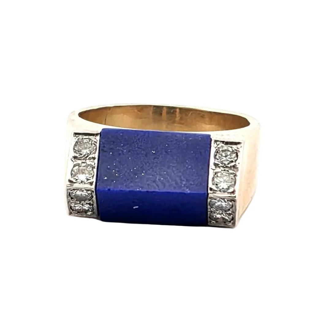 Bague Chevalière en or jaune, lapis-lazuli et diamants