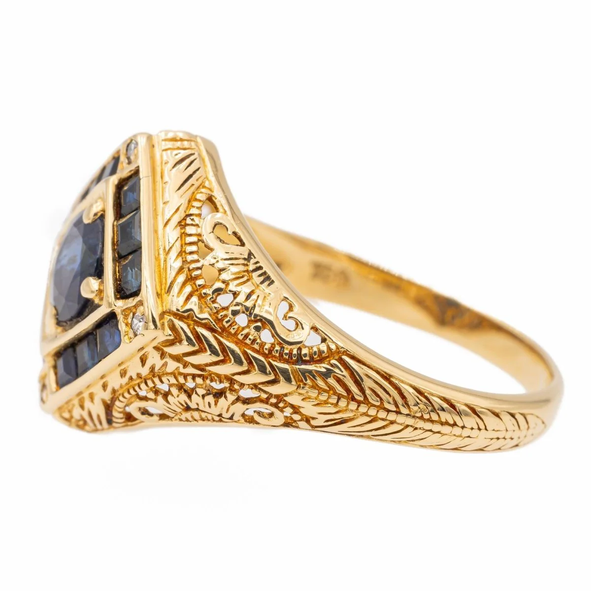 Bague Chevalière en or jaune et saphirs - Image 3