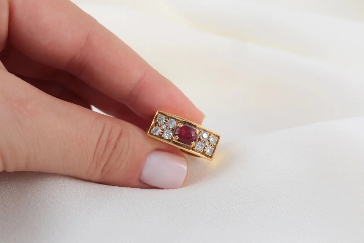 Bague Chevalière Vintage en Or, Rubis et Diamants - Image 8