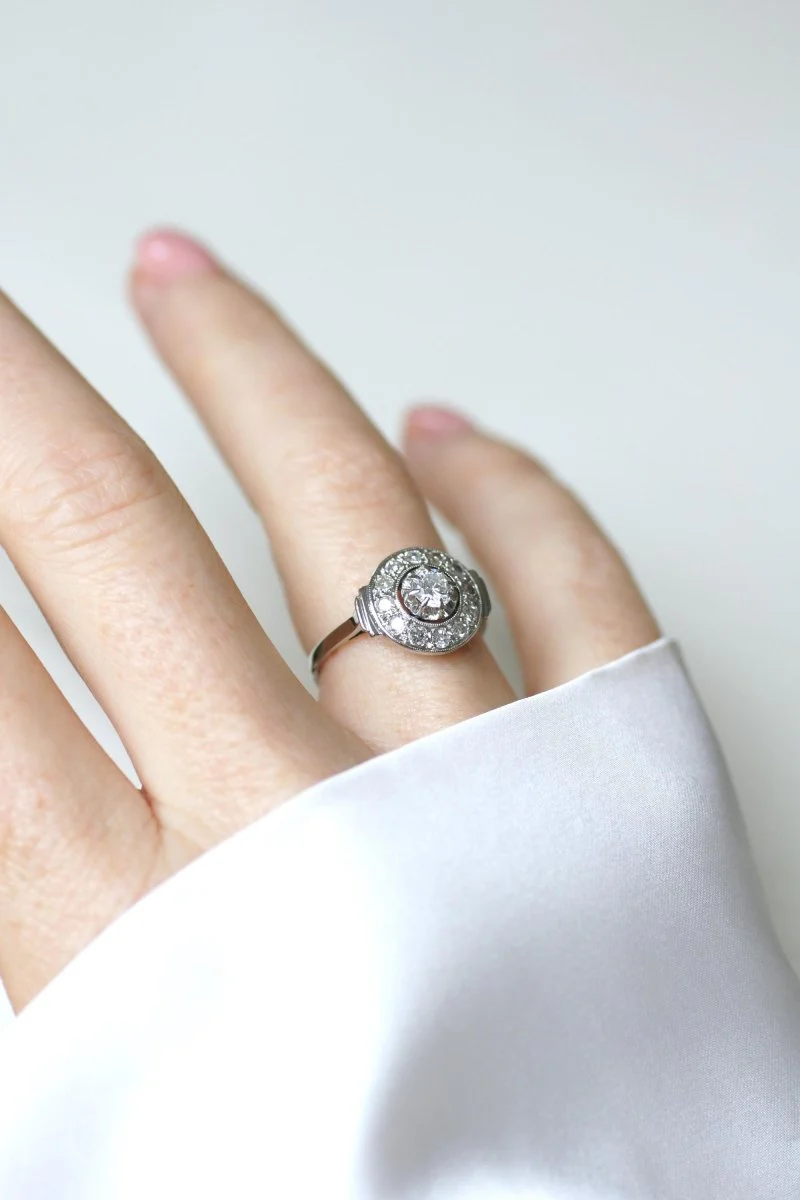 Bague Cible Art Déco Diamants 0,75 Ct sur Or blanc et Platine - Image 4