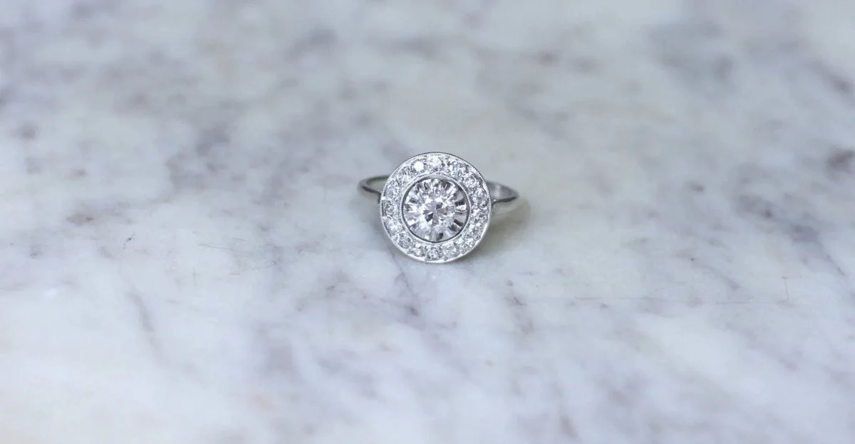 Bague Cible Art Deco Diamants sur Or et Platine - Image 3
