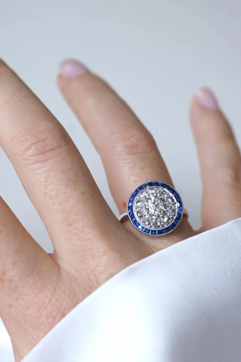 Bague Cible Art Deco Saphirs et Diamants - Image 4