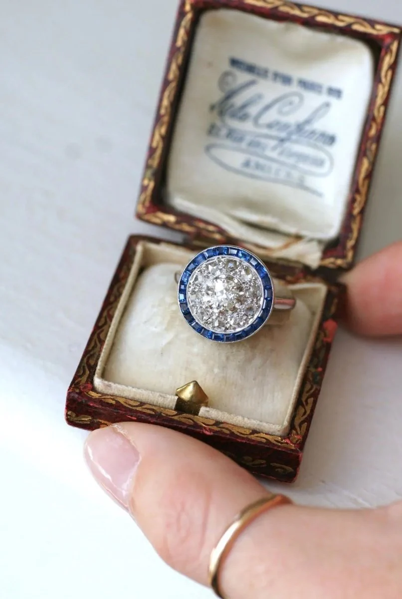 Bague Cible Art Deco Saphirs et Diamants - Image 8