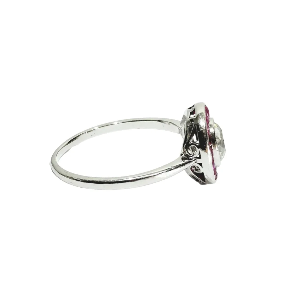 Bague Cible en platine, rubis, et diamants - Image 15