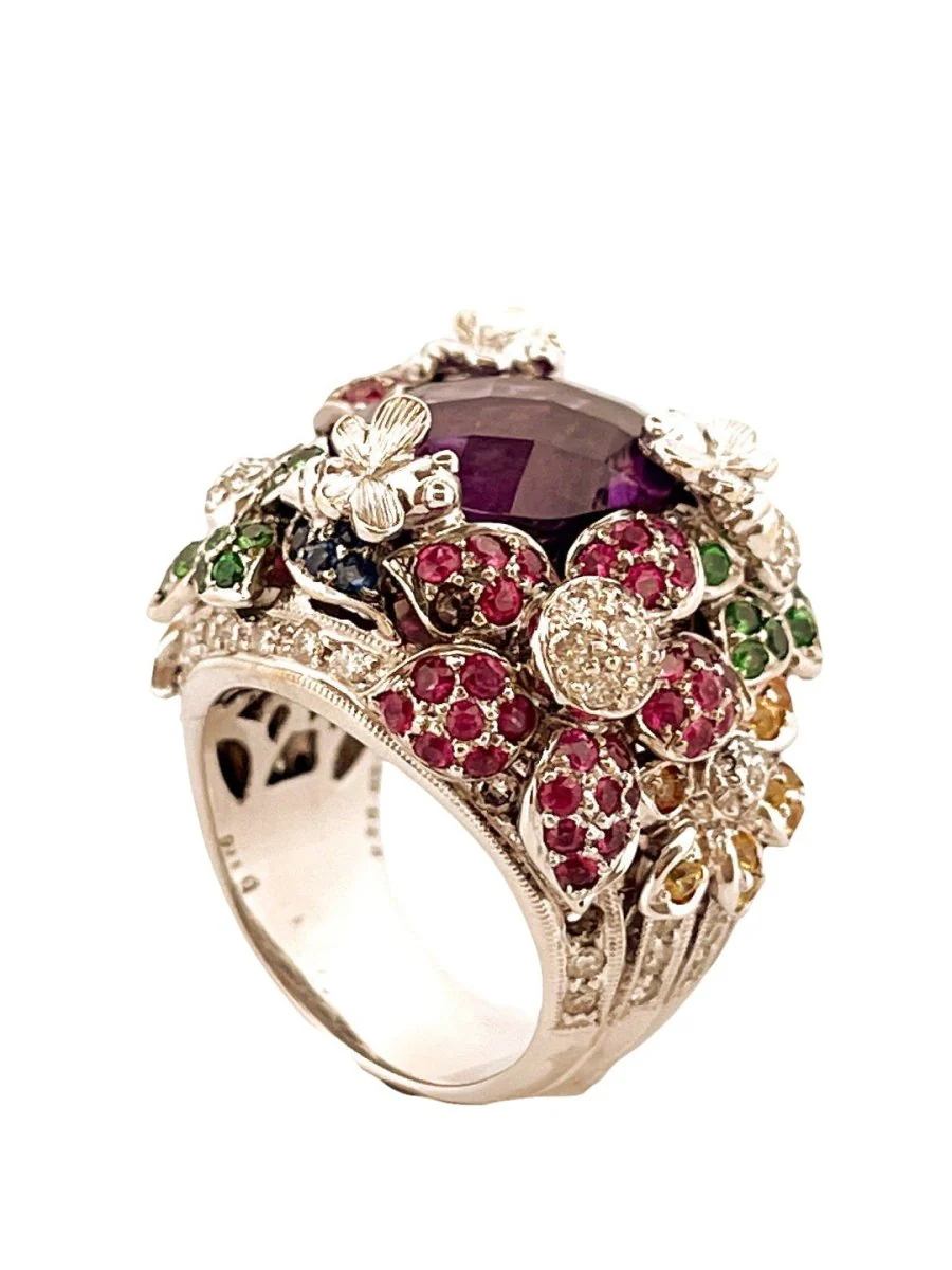 Bague Cocktail en or blanc et en améthyste, rubis, grenats verts et diamants - Image 5