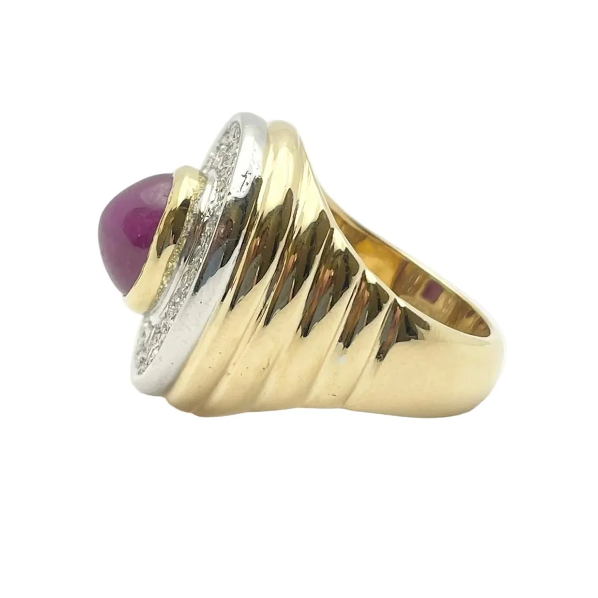 Bague Cocktail en or blanc, or jaune, rubis et diamants - Image 5