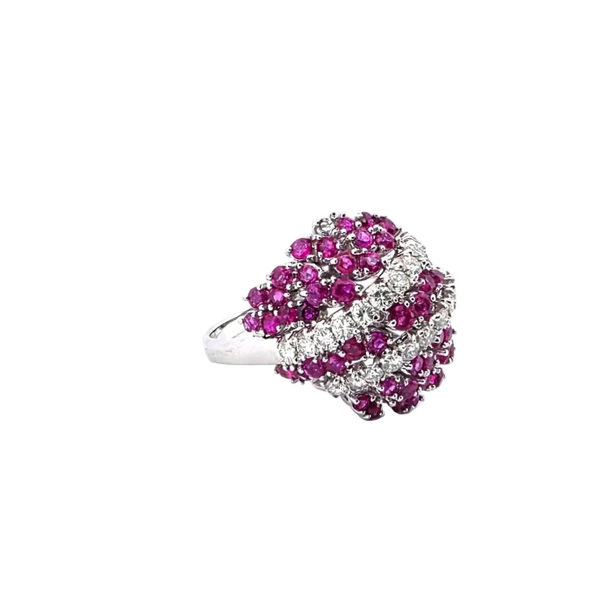 Bague Cocktail en or blanc, rubis et diamants - Image 5