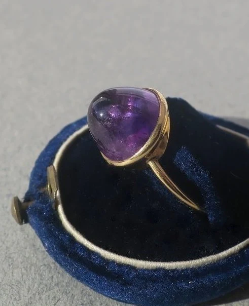 Bague Cocktail en or jaune et améthyste - Image 16