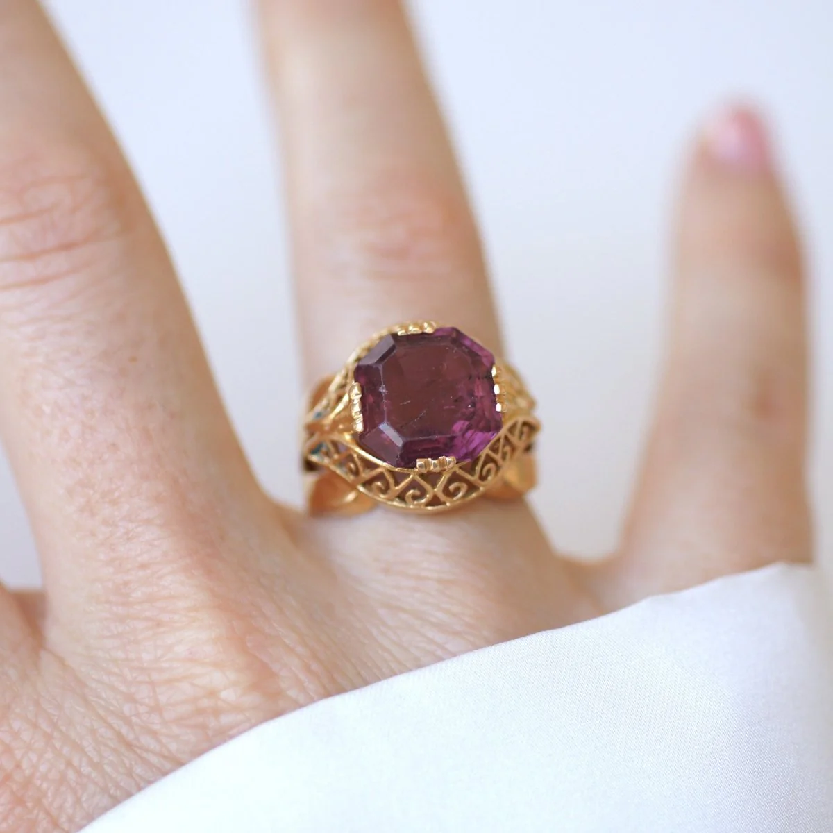 Bague Cocktail en or jaune et tourmaline rose - Image 7
