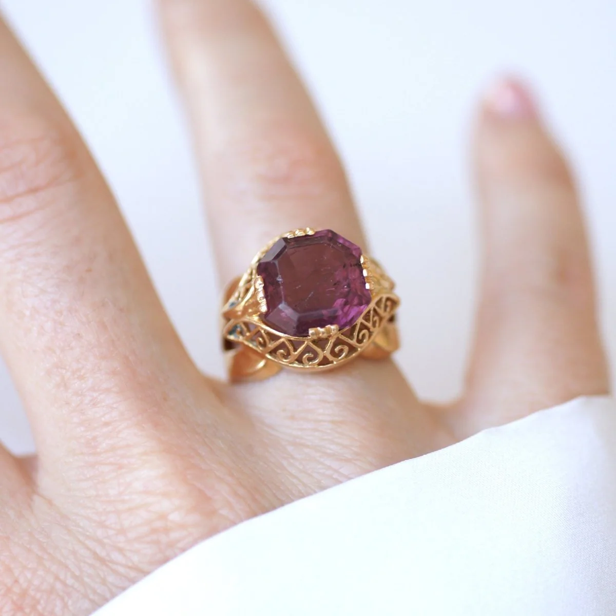 Bague Cocktail en or jaune et tourmaline rose - Image 8