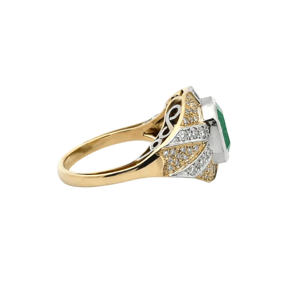 Bague Cocktail en or jaune, or blanc, émeraude et diamants - Image 12