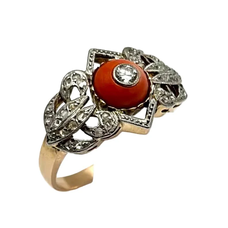 Bague Cocktail en or jaune, or blanc, platine, corail et diamants - Image 11